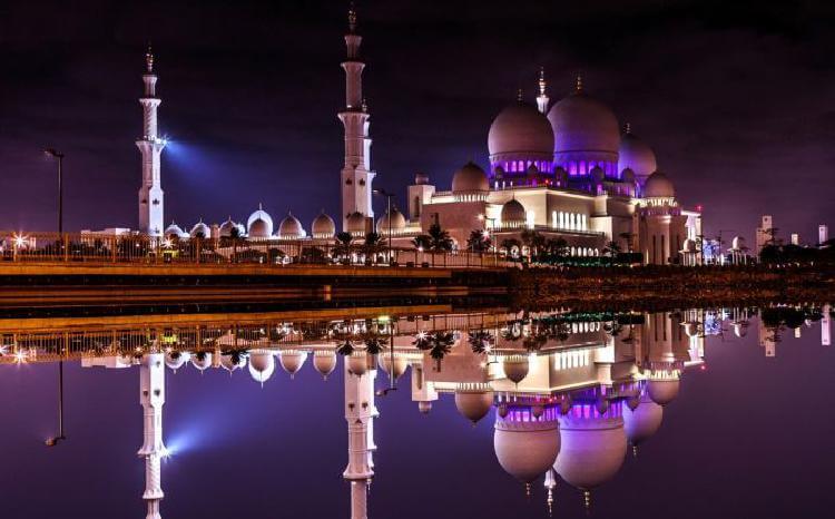 Белое чудо Востока: Мечеть, на строительство которой потратили более 600 миллионов евро