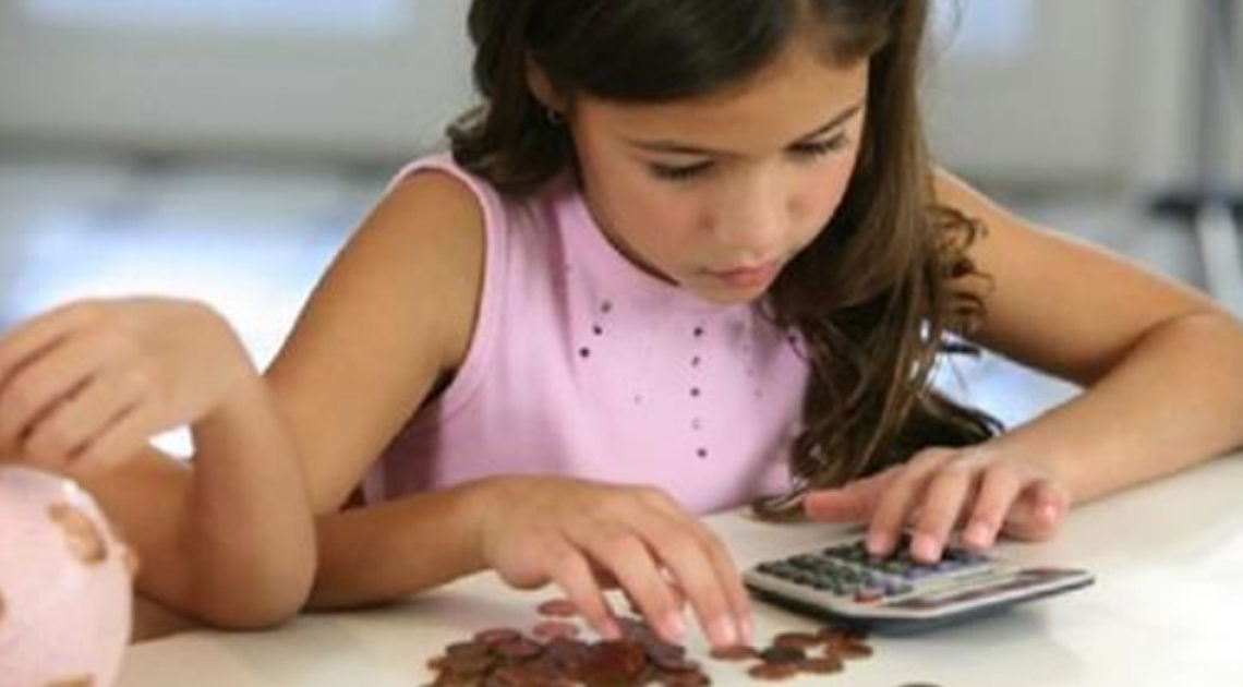 5 важных правил, как давать ребёнку карманные деньги
